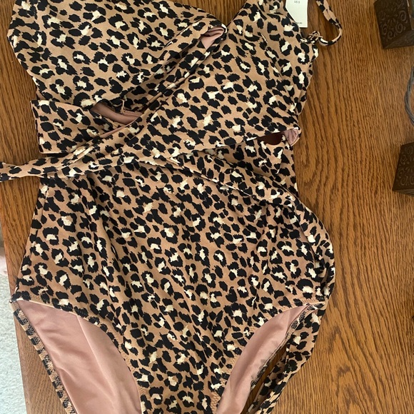 Aerie Leopard Wrap One Piece - Picture 2 of 4